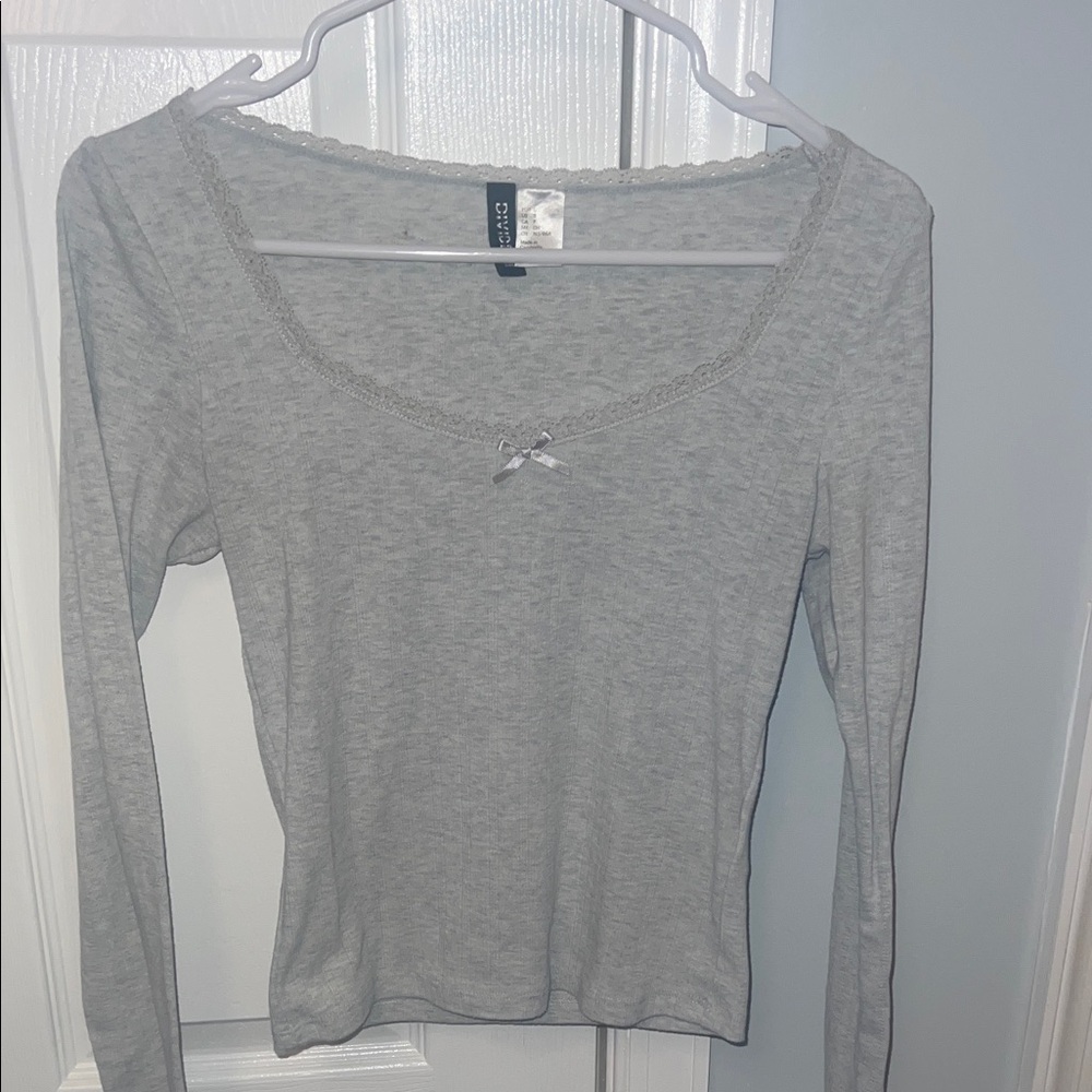Gray Long Sleeve Top with Bow